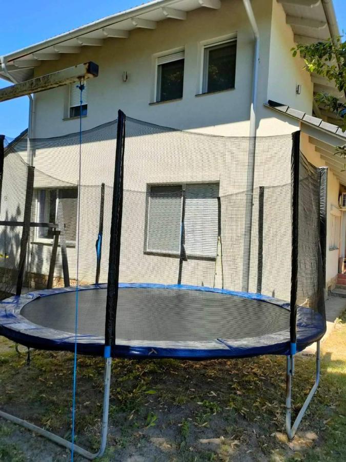 Pentz House Apartment Сиофок Екстериор снимка