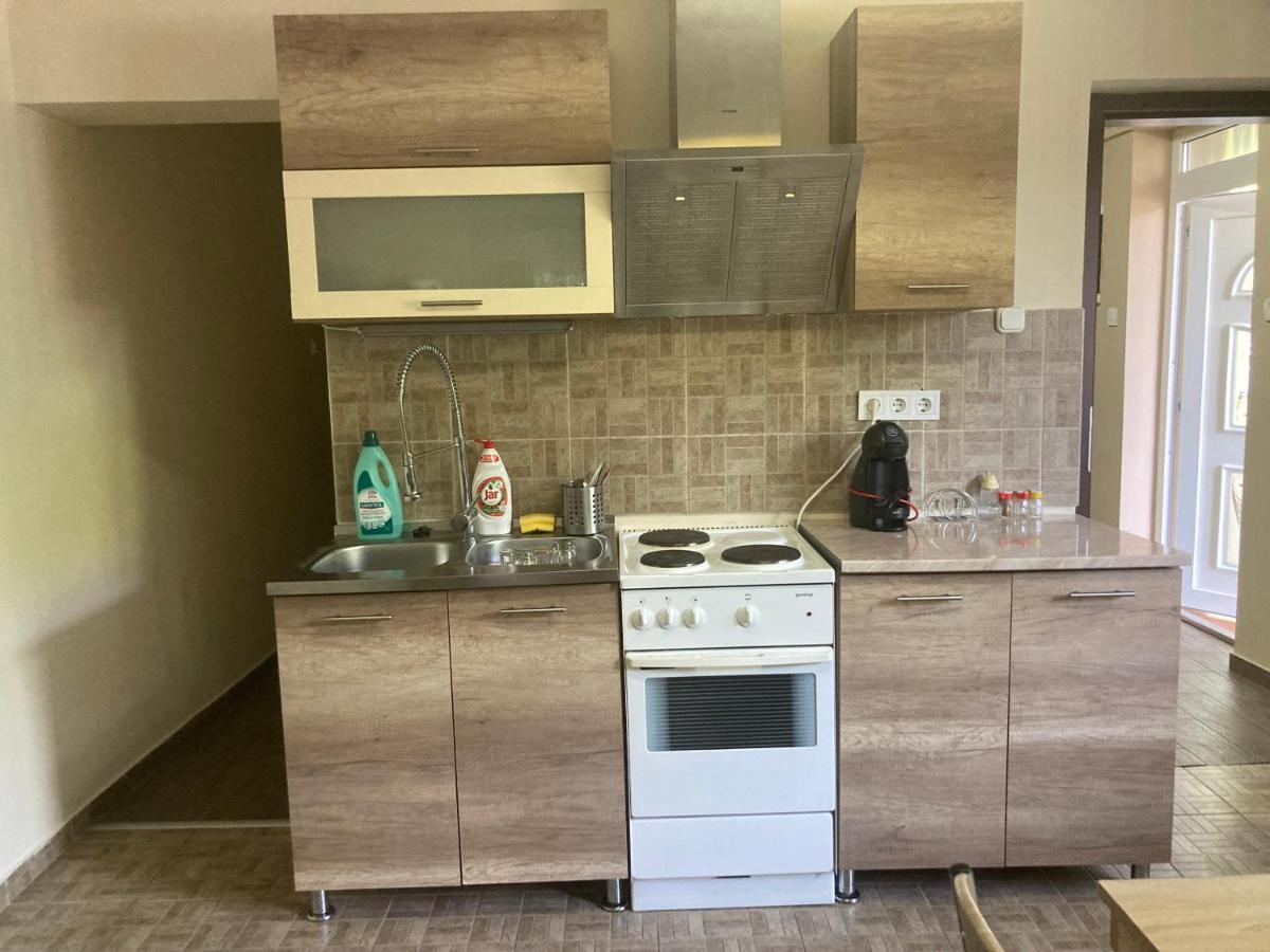 Pentz House Apartment Сиофок Екстериор снимка